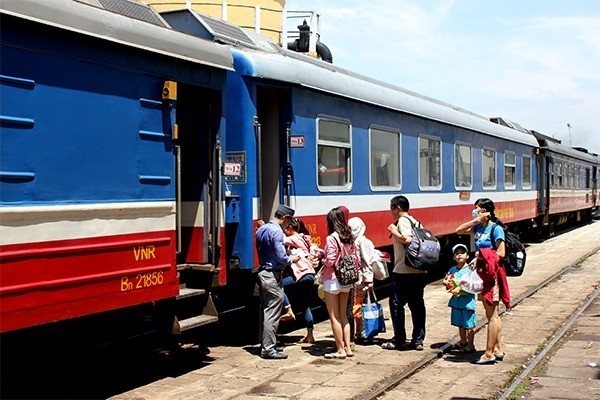 Để đáp ứng nhu cầu di chuyển tăng cao trong dịp Tết, đường sắt công bố lịch bán vé tàu Tết 2025 và nói không với ghế phụ