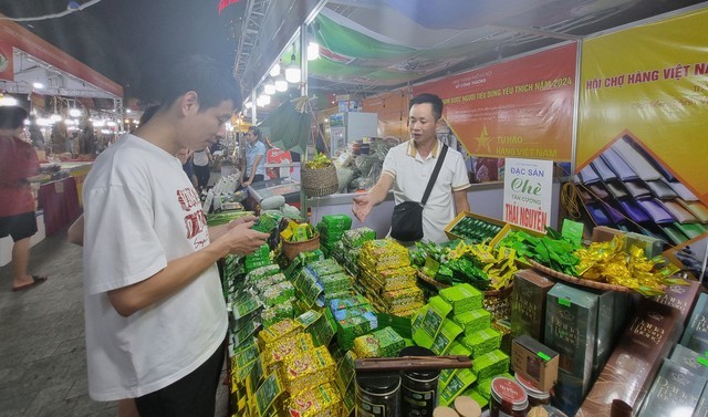 Hà Nội kích cầu tiêu dùng với tháng khuyến mại năm 2024
