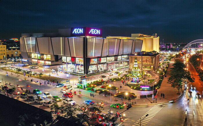 Aeon Mall hiện sở hữu 270 cửa hàng, bao gồm cả siêu thị và trung tâm thương mại. Ảnh: Aeon Mall