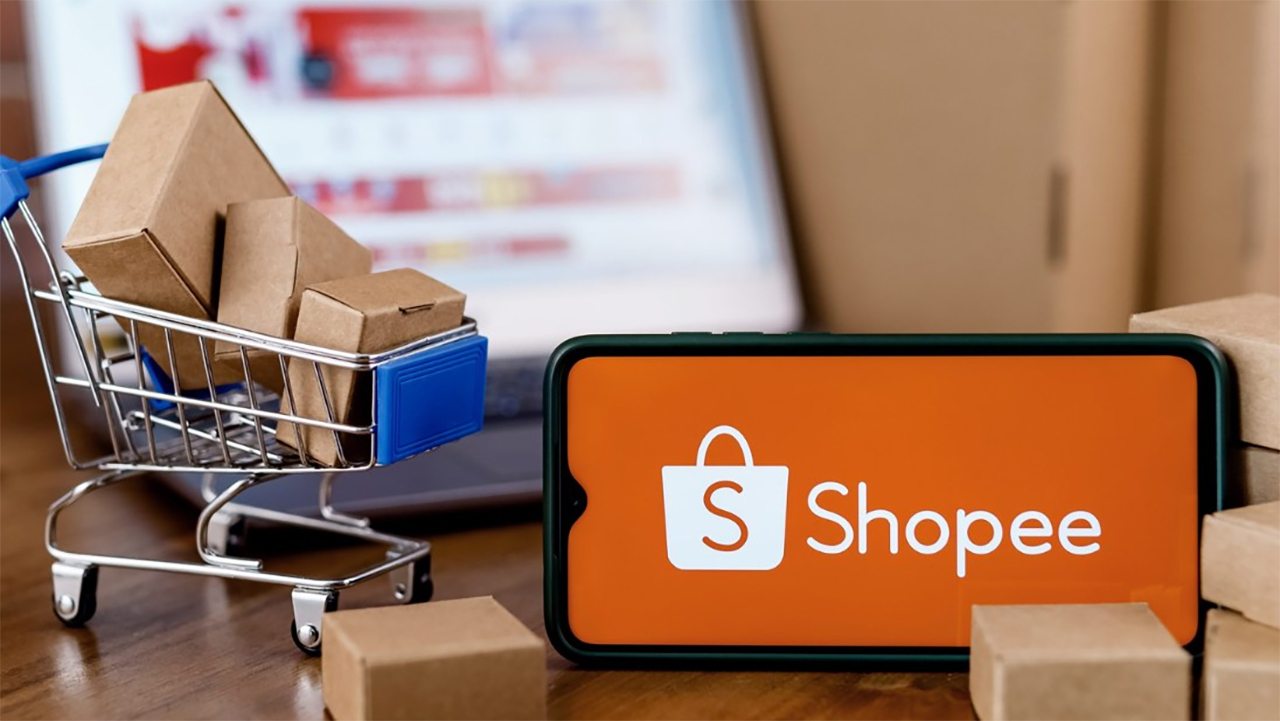  Shopee đã vươn lên dẫn đầu Bảng xếp hạng