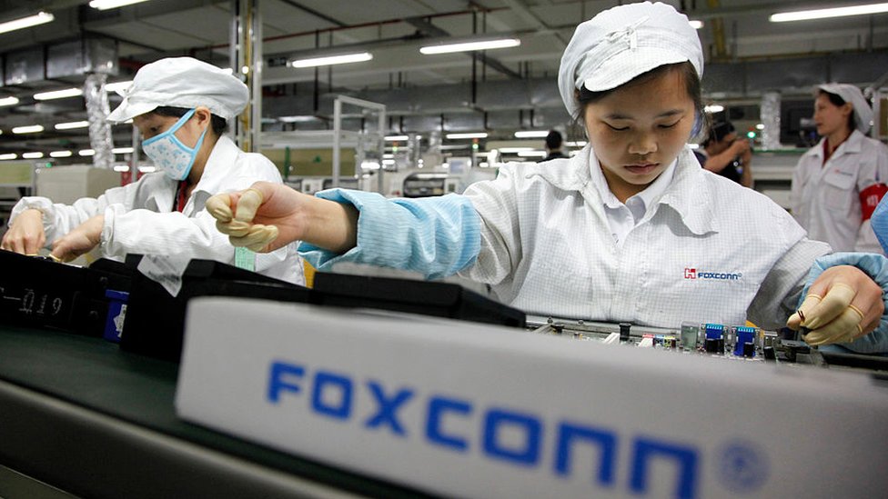 nissan hợp tác với foxconn