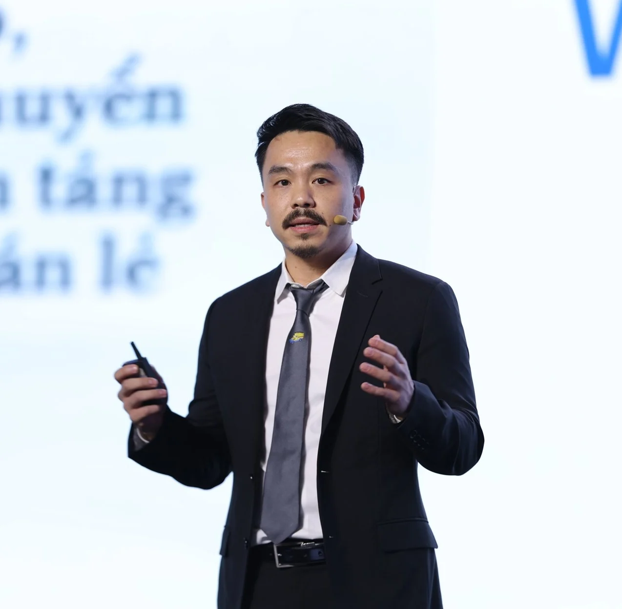 Masan tăng trưởng mạnh mẽ, hướng đến bữa ăn 1 USD 1 124411ong danny le tong giam doc masan group chia se tai su kienjpg 1243