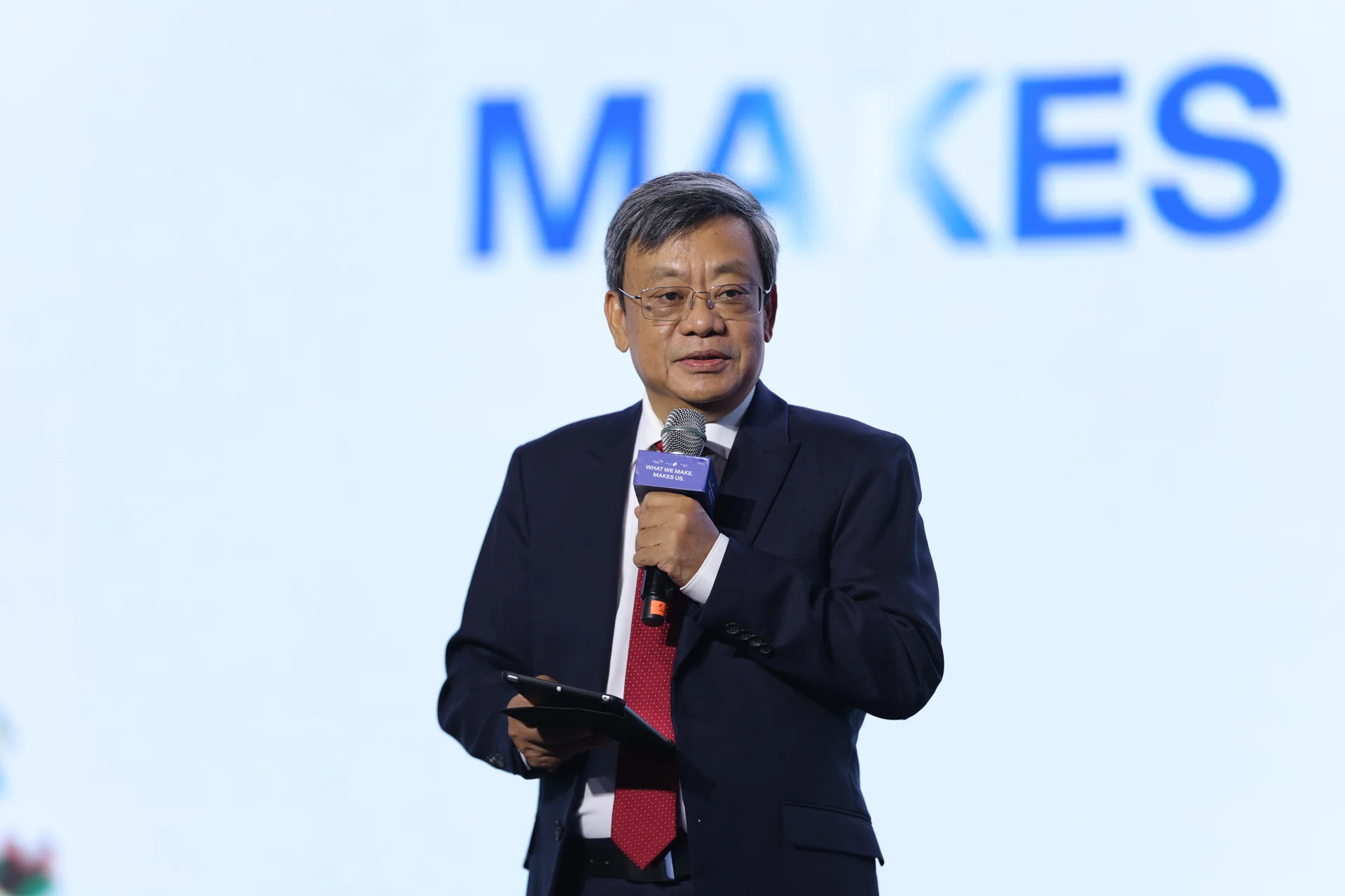 Masan tăng trưởng mạnh mẽ, hướng đến bữa ăn 1 USD 3 chu tich tap doan masan ong nguyen dang quang chia se tai dhdcd 2025 1244
