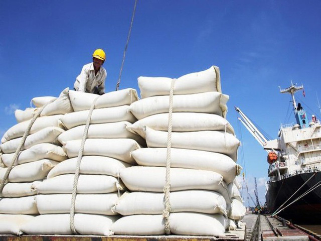 Xuất khẩu gạo Việt Nam vượt mốc 4 tỷ USD 1 Theo Tổng cục Hải quan, tính đến giữa tháng 9/2024, Việt Nam đã xuất khẩu gần 6,5 triệu tấn gạo các loại, mang về 4,06 tỷ USD