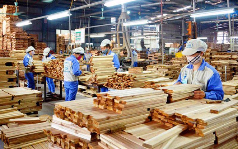 Xuất khẩu đồ gỗ Việt Nam "Tấn công" thị trường Anh 1 Trong 8 tháng đầu năm 2024, đồ gỗ nội thất chiếm tới 91,5% tổng giá trị xuất khẩu gỗ và sản phẩm gỗ sang Anh