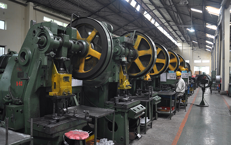 Một doanh nghiệp trả cổ tức vượt xa giá trị cổ phiếu hiện tại 2 Hình ảnh dây chuyền sản xuất tại nhà máy Fomeco