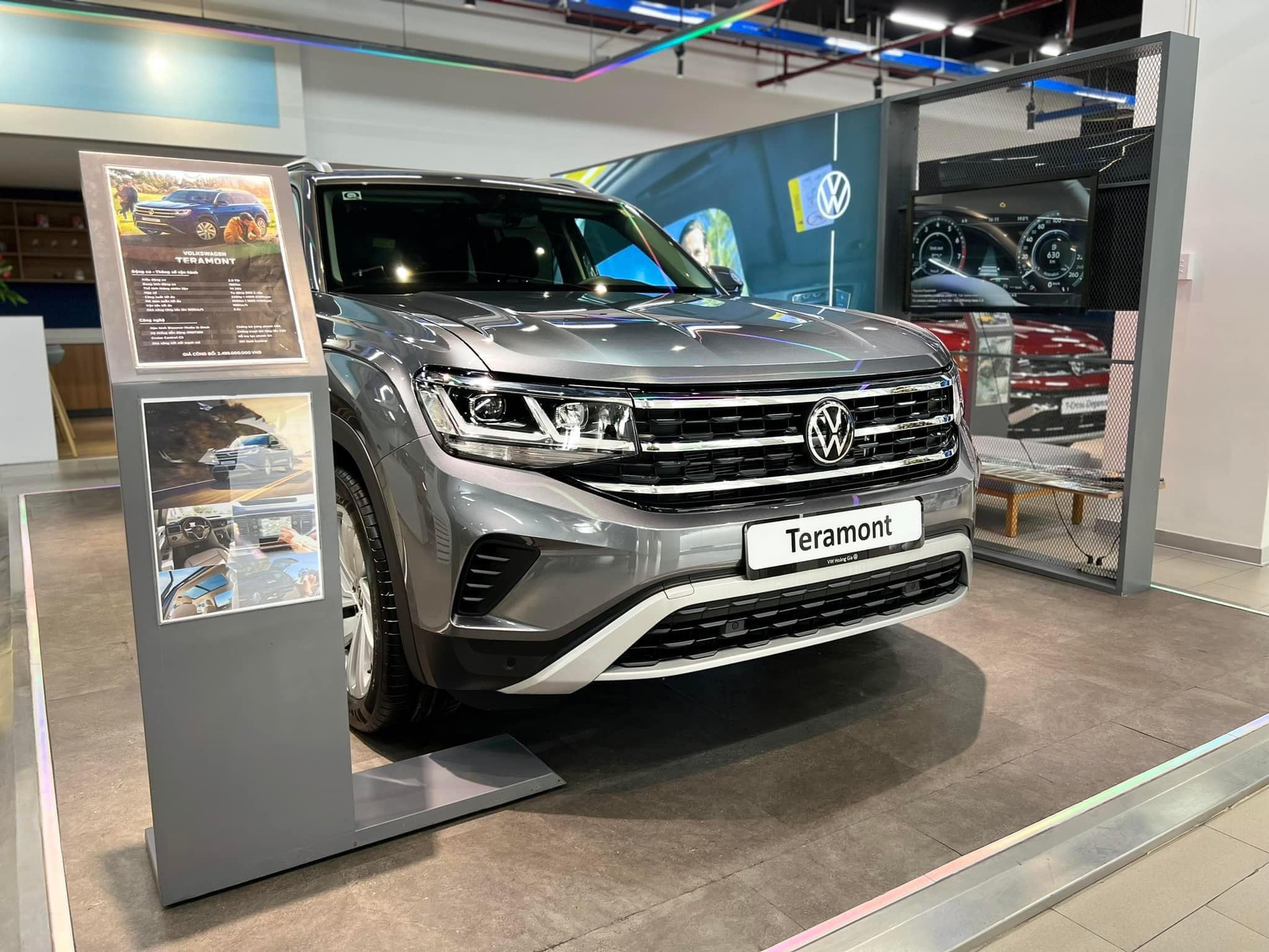 Volkswagen Teramont giảm giá 500 triệu, cạnh tranh Explorer - 60s Hôm Nay
