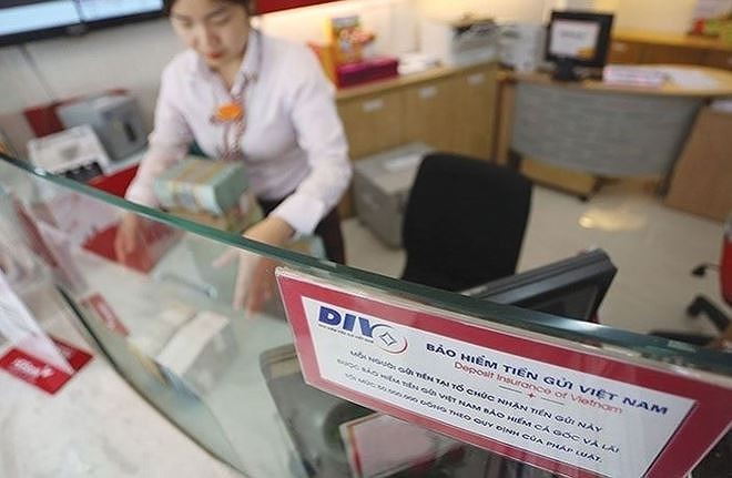 Tiền gửi dân cư tăng kỷ lục, đạt hơn 6,83 triệu tỷ đồng vào cuối tháng 7/2024