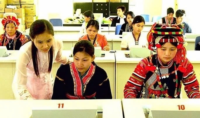 Chuyển đổi số giúp phụ nữ tiếp cận thông tin và thị trường 2 chuyển đổi số