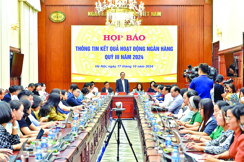 Chính sách tiền tệ mở rộng hỗ trợ nền kinh tế Việt Nam phát triển mạnh mẽ