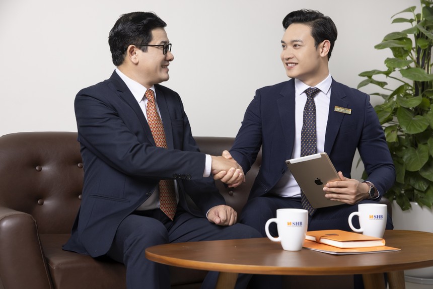 Ngân hàng công bố cổ đông sở hữu từ 1% vốn