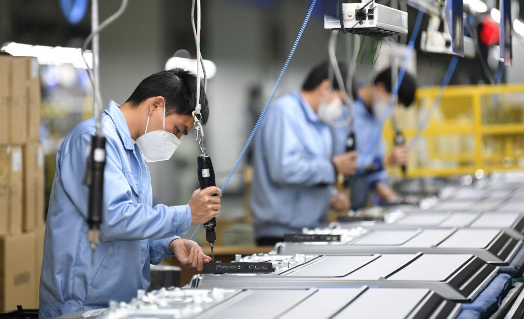 Khó khăn vẫn còn đó, nhưng doanh nghiệp vẫn lạc quan về quý III 3 77,3% doanh nghiệp trong ngành công nghiệp chế biến, chế tạo có hoạt động sản xuất kinh doanh quý III khả quan, hoặc ổn định