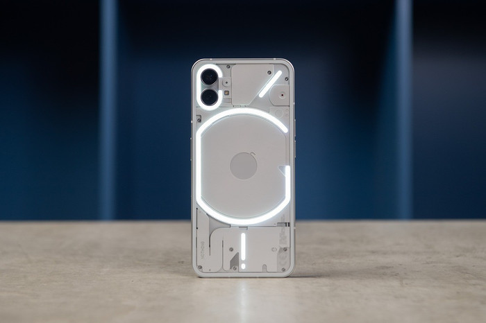 Nothing Phone Chính Thức Đổ Bộ: 5 Lý Do Sẽ Khuấy Đảo Thị Trường Việt Nam 4 nothing phone