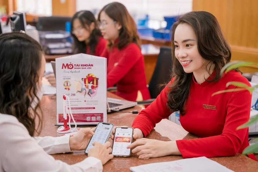 Vốn điều lệ Agribank chính thức cán mốc 51.639 tỷ đồng 2 Agribank sẽ đẩy mạnh đầu tư vào công nghệ, hiện đại hóa hệ thống, nâng cao chất lượng dịch vụ. Ảnh: Agribank
