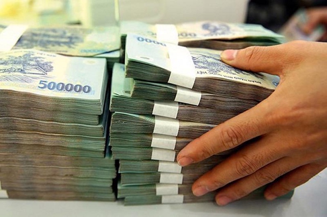 Lãi suất biến động, ngân hàng Việt loay hoay tìm kiếm lợi nhuận 1 Ngân hàng Nhà nước Việt Nam công bố kết quả điều tra xu hướng kinh doanh của các tổ chức tín dụng, hé lộ việc các ngân hàng đang phải đối mặt với nhiều thách thức