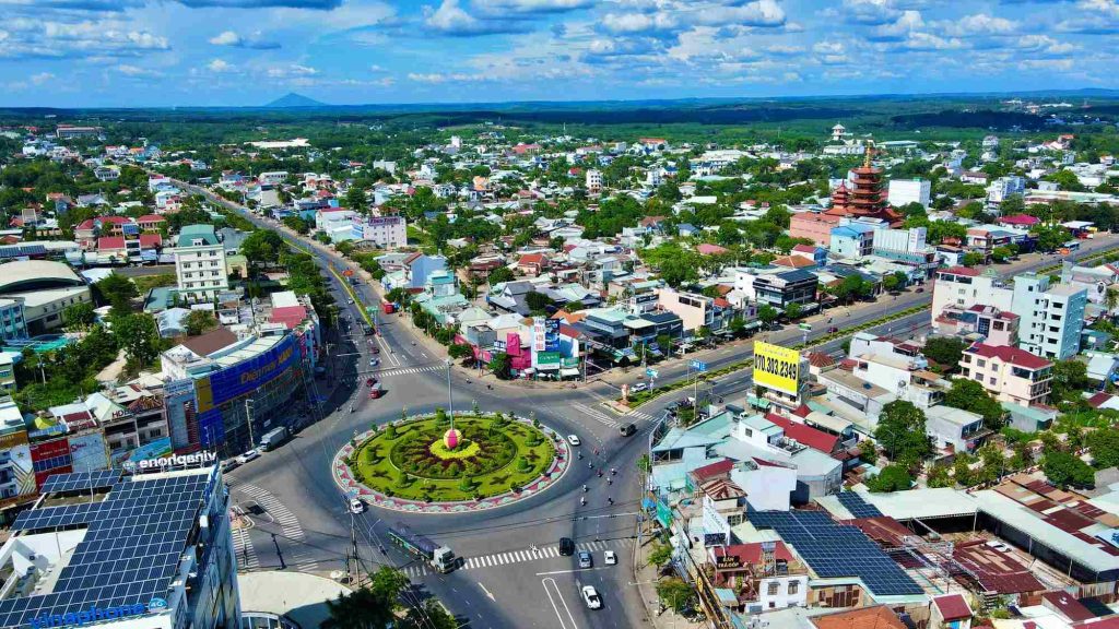 Bình Phước triển khai quy hoạch, hướng tới mục tiêu thành lập 7 đô thị mới 2 Quy hoạch tỉnh Bình Phước giai đoạn 2021 - 2030 đặt mục tiêu đầy tham vọng là hình thành 7 đô thị mới đạt tiêu chí đô thị loại 5