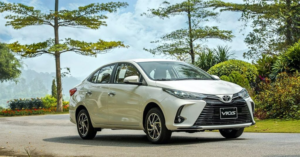 "Mưa" khuyến mãi sedan giá rẻ: Lựa chọn nào tốt nhất cho bạn? 1 Toyota Vios, "ông vua doanh số" trong phân khúc sedan giá rẻ, tiếp tục khẳng định vị thế bằng chương trình khuyến mãi hấp dẫn
