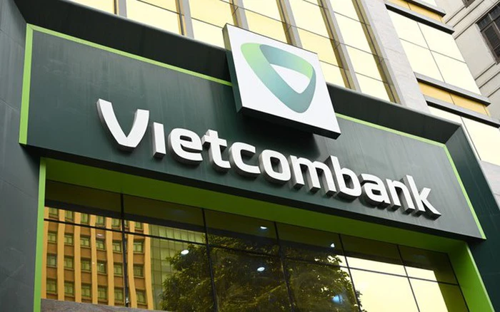 Lợi nhuận Big 4 ngân hàng khả quan, Vietcombank "đau đầu" với thoái vốn ngoài ngành 3 Trong khi các ngân hàng khác trong Big 4 duy trì đà tăng trưởng ổn định, Vietcombank (VCB) lại đang "đau đầu" với bài toán thoái vốn ngoài ngành.