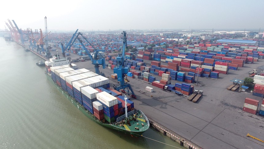 Cảng biển đón mùa xuất nhập khẩu cuối năm 2 xuất nhập khẩu