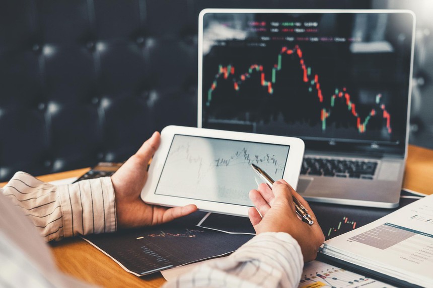 VN-Index: Đà tích lũy và triển vọng tăng điểm tại ngưỡng 1.260-1.270 1 chứng khoán tăng