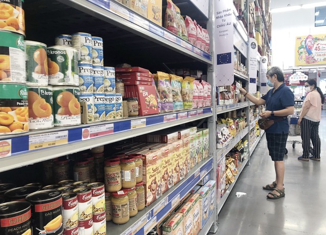 63% người tiêu dùng Việt gia tăng chi tiêu nhu yếu phẩm giữa biến động kinh tế 2 tiêu dùng việt