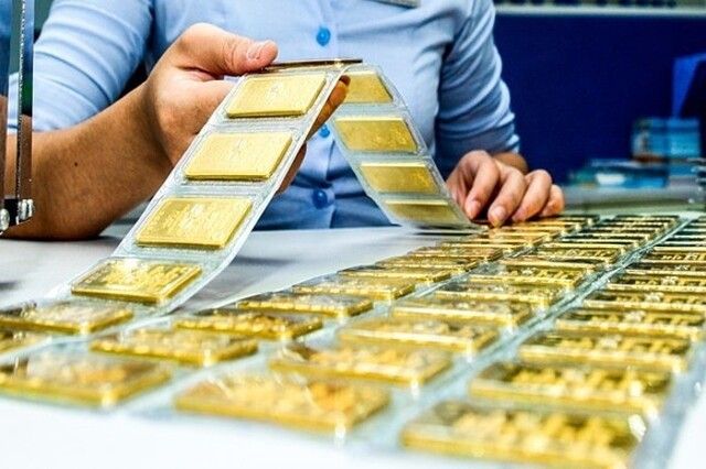 Ngân hàng Nhà nước đang cân nhắc các biện pháp can thiệp vào thị trường vàng 2 giá vàng