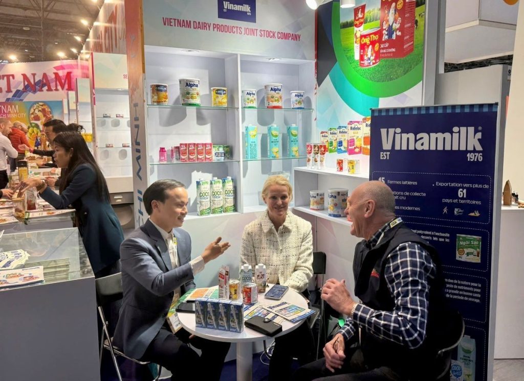 Vinamilk: Tăng trưởng doanh thu xuất khẩu ấn tượng, khẳng định vị thế trên trường quốc tế 2 520241101121241 compressed
