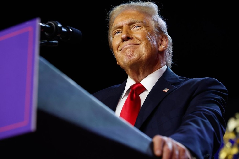 Giá vàng giảm gần 5% trong tuần sau chiến thắng của Trump, đạt mức 2.566,7 USD/ounce 1 giá vàng