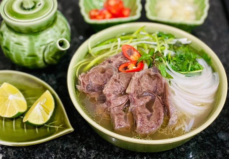 Ẩm Thực Việt Tỏa Sáng: Phở Bò Lọt Top 10 Món Súp Ngon Nhất Thế Giới Do CNN Travel Bình Chọn