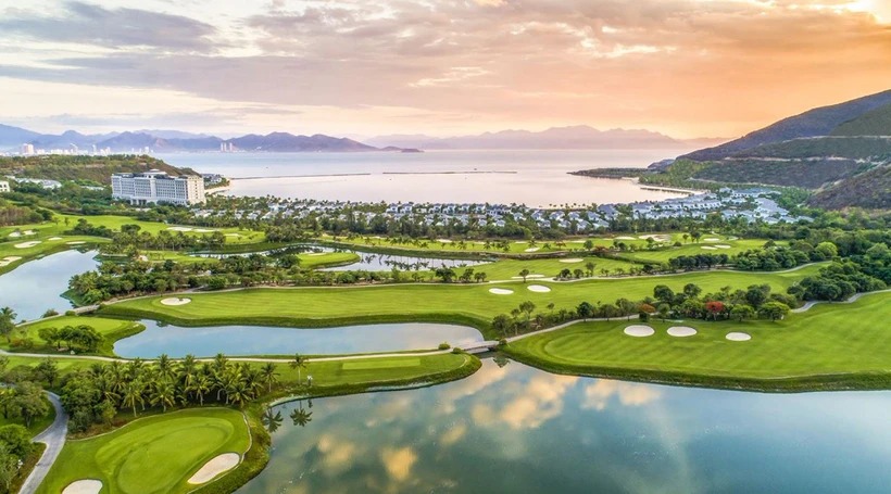 Golf Việt Nam vươn xa: 8 lần được vinh danh ‘Điểm đến golf tốt nhất châu Á’