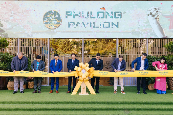 Phú Long khai trương trung tâm kinh doanh Pavilion và khu nhà mẫu Essensia Sky 2 Cận cảnh buổi lễ khai trương Phu Long Pavilion và căn hộ mẫu Essensia Sky