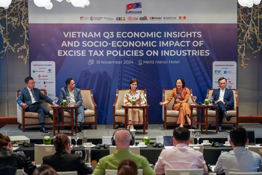 FDI và bài toán môi trường kinh doanh tại Việt Nam 2 Hội thảo do Hiệp hội Doanh nghiệp châu Âu tại Việt Nam (EuroCham) được tổ chức ngày 18/11. Ảnh: Vneconomy