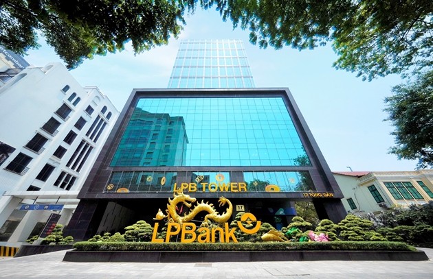 Trụ sở ngân hàng 2024: Địa điểm vàng hay chỉ là "địa chỉ"? 4 LPBank chuyển trụ sở ngân hàng lần thứ 4