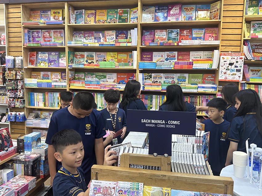 Hơn 100.000 Đầu Sách "Đổ Bộ" Vào Hai Nhà Sách Mới Tại TP.HCM 2 Nhà sách Fahasa triển khai chương trình khuyến mãi hấp dẫn từ ngày 26/10 đến 30/11/2024, giảm giá từ 10% đến 50%