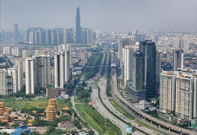 Thị trường bất động sản cuối năm 2024: Kỳ vọng pháp lý, áp lực thanh khoản 1 Thị trường bất động sản