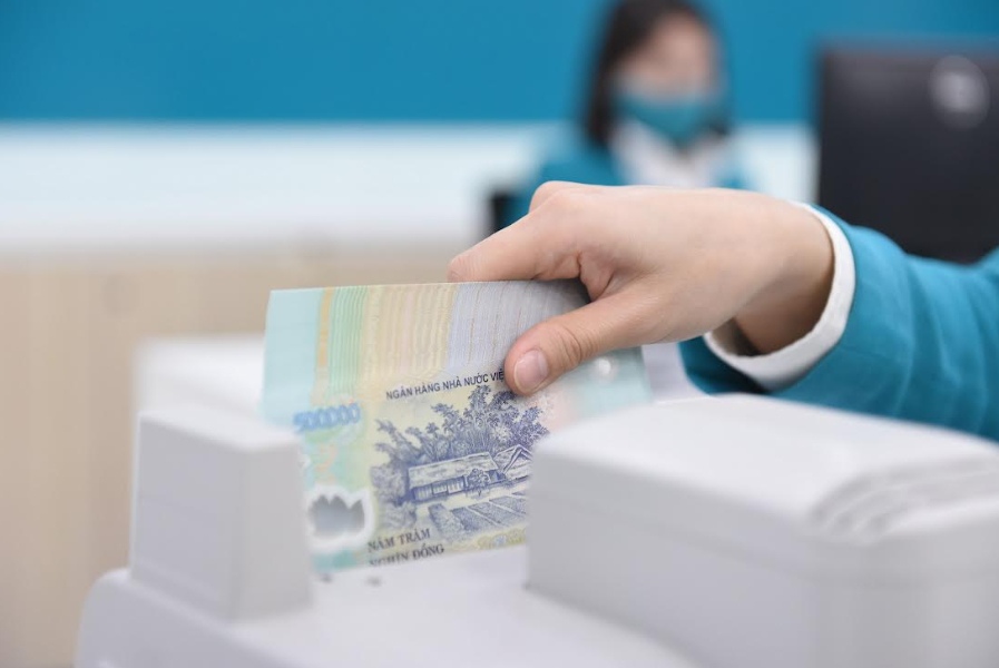Cạnh tranh vốn: Ngân hàng đua tăng lãi suất, phát hành trái phiếu 2 cạnh tranh vốn 13 ngân hàng tăng lãi suất