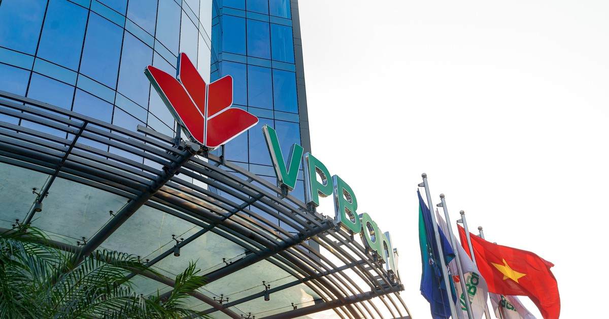 Năm 2024, VPBank (HSX: VPB) giữ vững vị trí trong Top 5 cổ phiếu vốn hóa lớn nhất VNSI.






