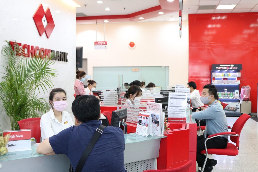 Cuộc đua "tín dụng": Ngân hàng nào về đích? 2 tăng trưởng tín dụng