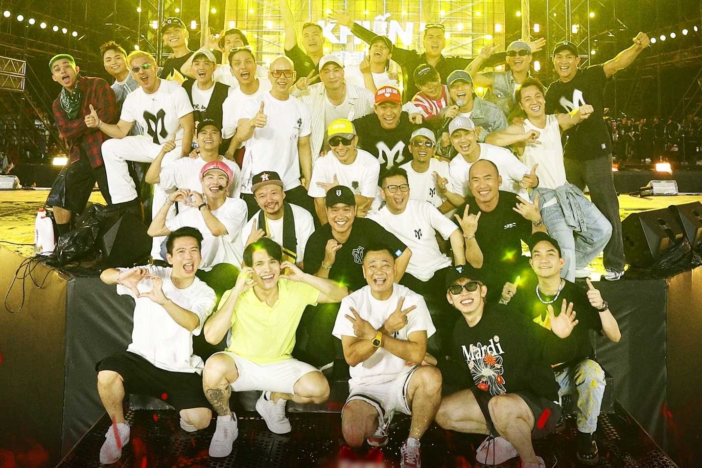 Săn Vé Concert "Anh trai", Chi Hàng Chục Triệu Vẫn Chưa Đến Lượt 2 săn vé concert