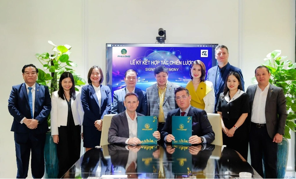 Bước tiến mới trên bản đồ golf Việt: Phú Long hợp tác cùng Tập đoàn 54 2 Buổi ký kết hợp tác giữa Phú Long và Tập đoàn 54. Ảnh: Báo Dân Trí