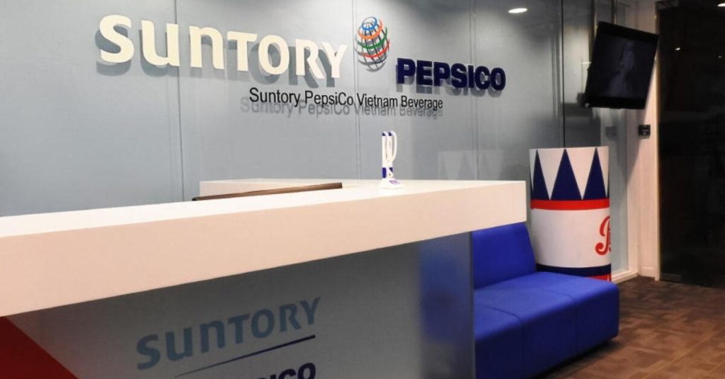 Bí quyết 30 năm giữ vững "ngôi vương" trong thị trường nước giải khát của Suntory PepsiCo 1 Năm 2024 đánh dấu cột mốc cho hành trình phát triển của Suntory PepsiCo tại Việt Nam. Ảnh: Tạp chí điện tử Kinh doanh và Phát triển