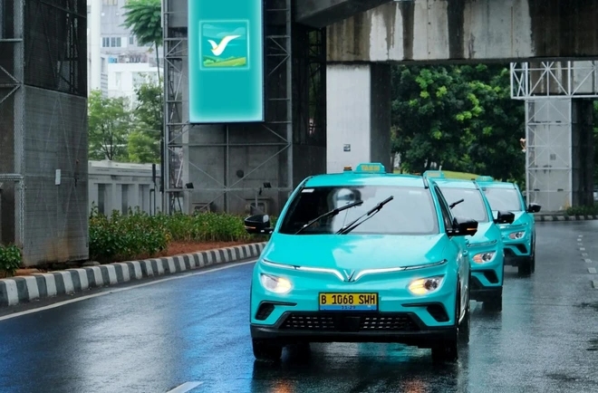 Xanh SM mang giải pháp di chuyển thông minh, đổ bộ thị trường Indonesia 1 Xanh SM chính thức có mặt tại thủ đô Indonesia mang đến giải pháp vận tải thông minh. Ảnh: VietnamPlus