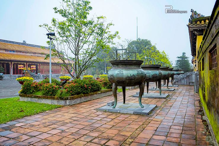 Top 10 sự kiện văn hóa, thể thao và du lịch nổi bật nhất năm 2024 2 Những bản đúc nổi trên chín đỉnh đồng ở Hoàng Cung Huế được UNESCO vinh danh Di sản Tư liệu Thế giới
