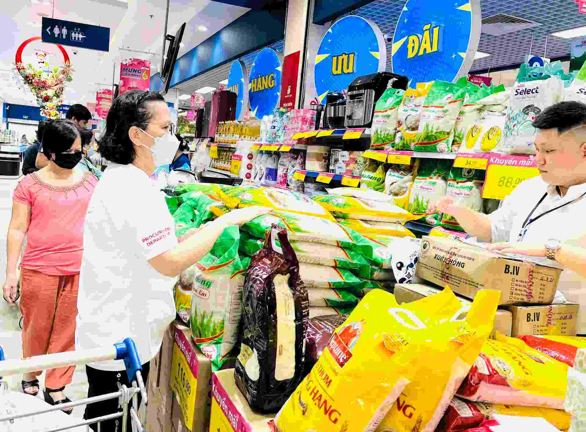 City Sale Mùa 2/2024: Kích Cầu Tiêu Dùng Với Loạt Khuyến Mãi Hàng Hiệu 2 city sale 2024 kích cầu tiêu dùng