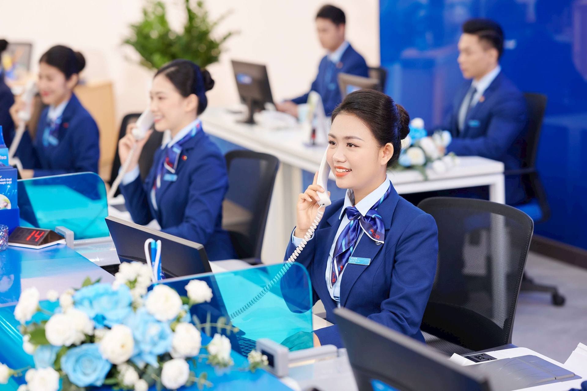 Ngân hàng NCB lập "cú đúp": Tăng vốn thành công, iziBankbiz vinh danh top 10 1 ngân hàng NCB