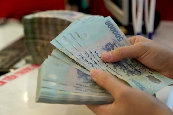 Lãi suất ngân hàng tháng 12/2024: Tiền gửi lập kỷ lục mới 1 lãi suất ngân hàng thay đổi