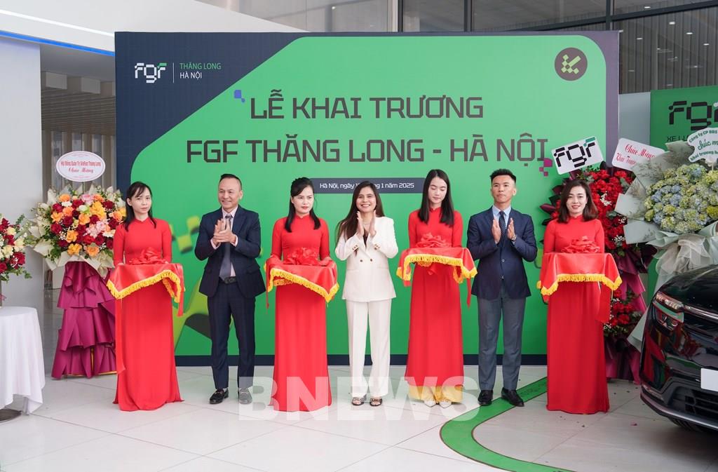 Con trai tỷ phú Phạm Nhật Vượng lấn sân kinh doanh xe ô tô VinFast qua sử dụng 1 khai trương đại lý xe VinFast cũ