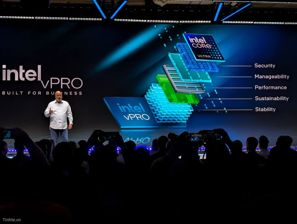 Intel “trình làng” hàng loạt chip hiệu năng Core Ultra 200HX, 200V vPro,... 2 Intel HX 01