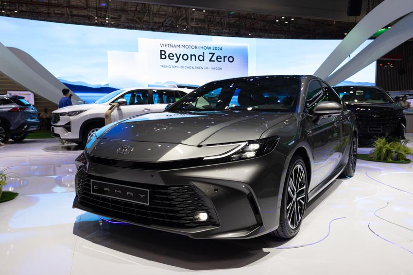 Toyota khép lại năm 2024 với 984.395 xe, mục tiêu 1.000.000 xe năm 2025 1 doanh số toyota 2024, 60s hôm nay