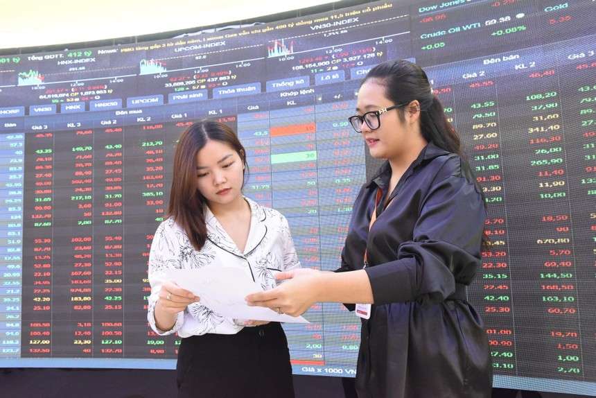 VN-Index tiếp tục tăng mạnh vượt mốc 1.250 điểm trong giao dịch sáng 20/1 1 thị trường chứng khoán VN-Index
